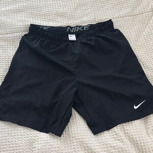 Nike Men's Black Athletic Shorts Size Large